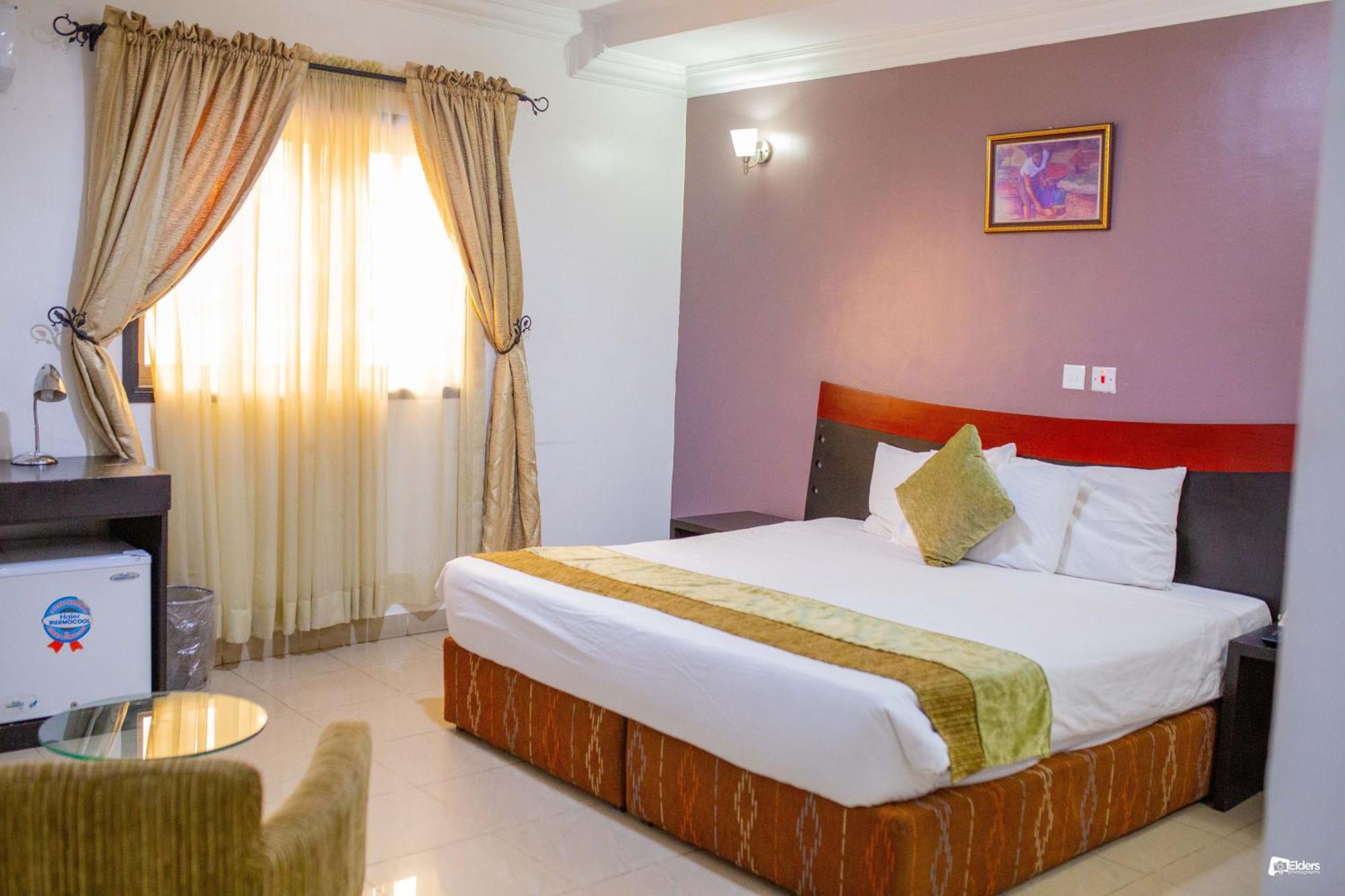 Suru Express Hotel Gra Lagos Kültér fotó